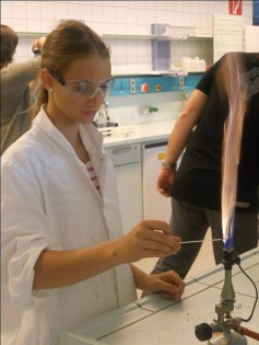 talentfoerderkurs farbenfrohe_experimente